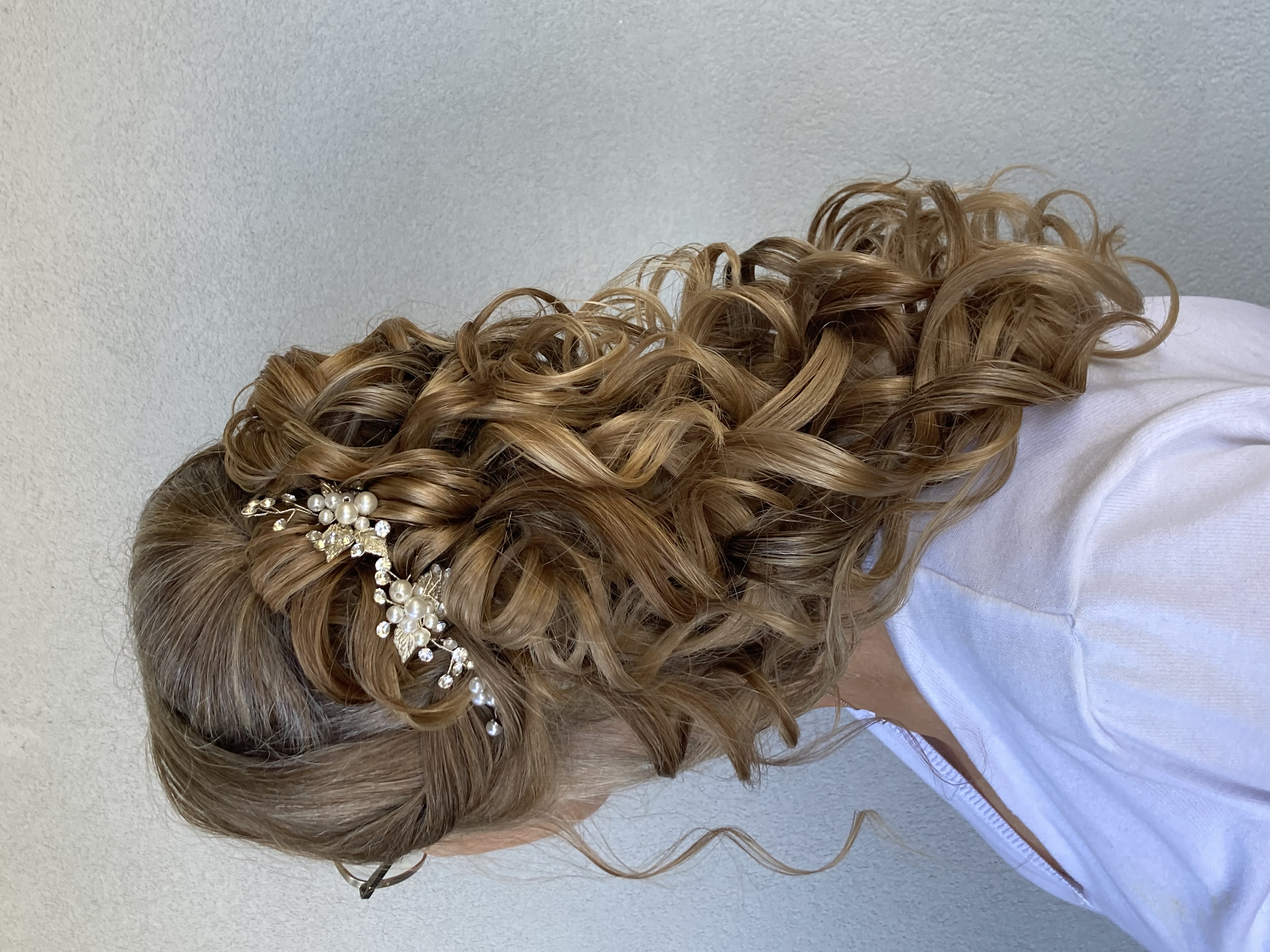 Traumfrisuren by Simone Schmutz-Hauser Arst – Brautfrisuren Zürich, Bild 14 von 15